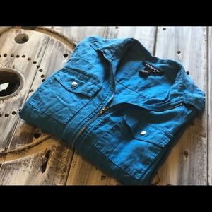 ** Linen Zipper Front Shirt **